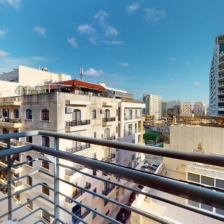 Spacious 2 Bedroom Apartment In Слима Экстерьер фото